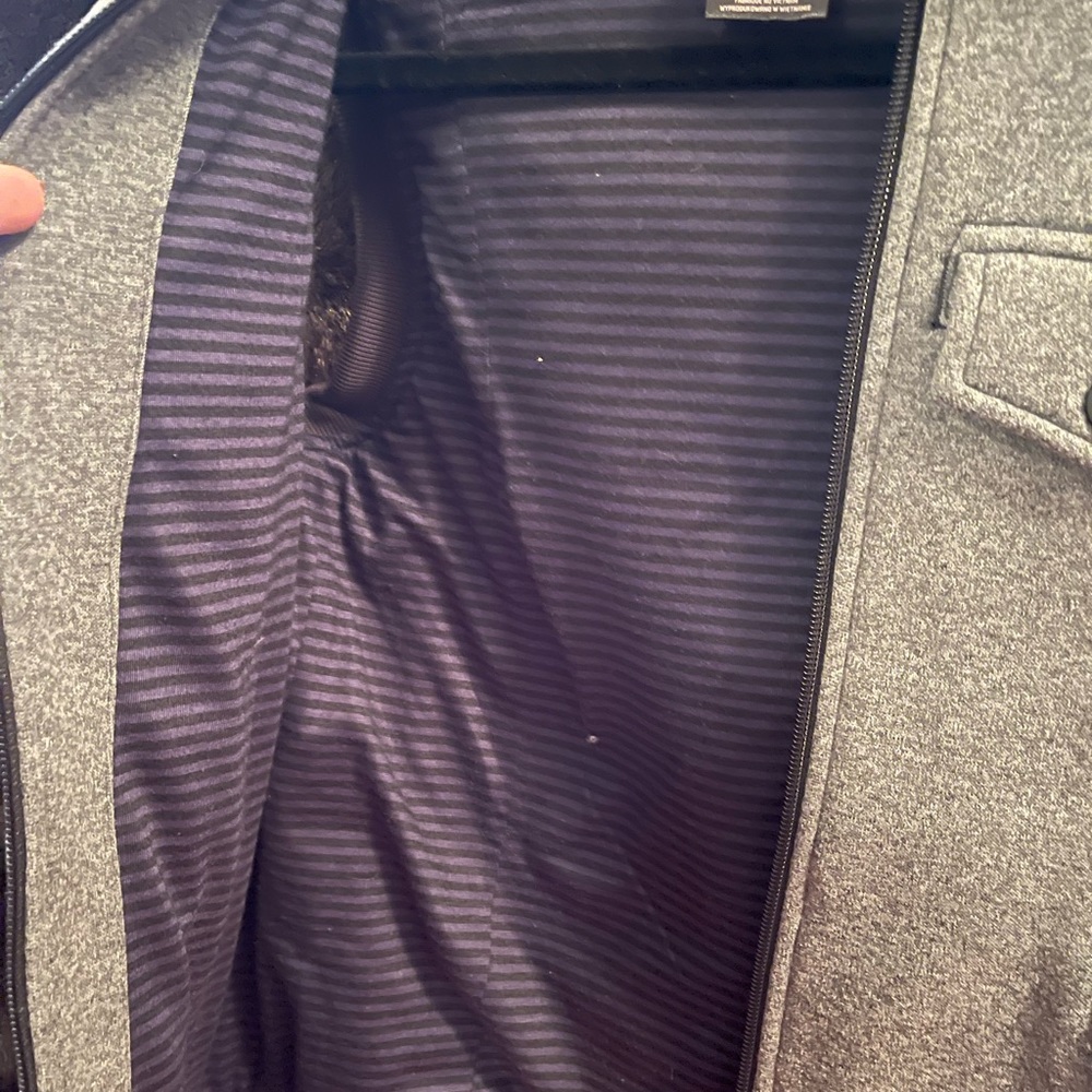 Burton vest - Picture 5 of 5